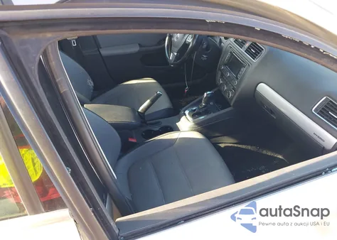 2013 Volkswagen Jetta Hybrid Sel from USA, damaged, VIN 3VW637AJ2DM226008